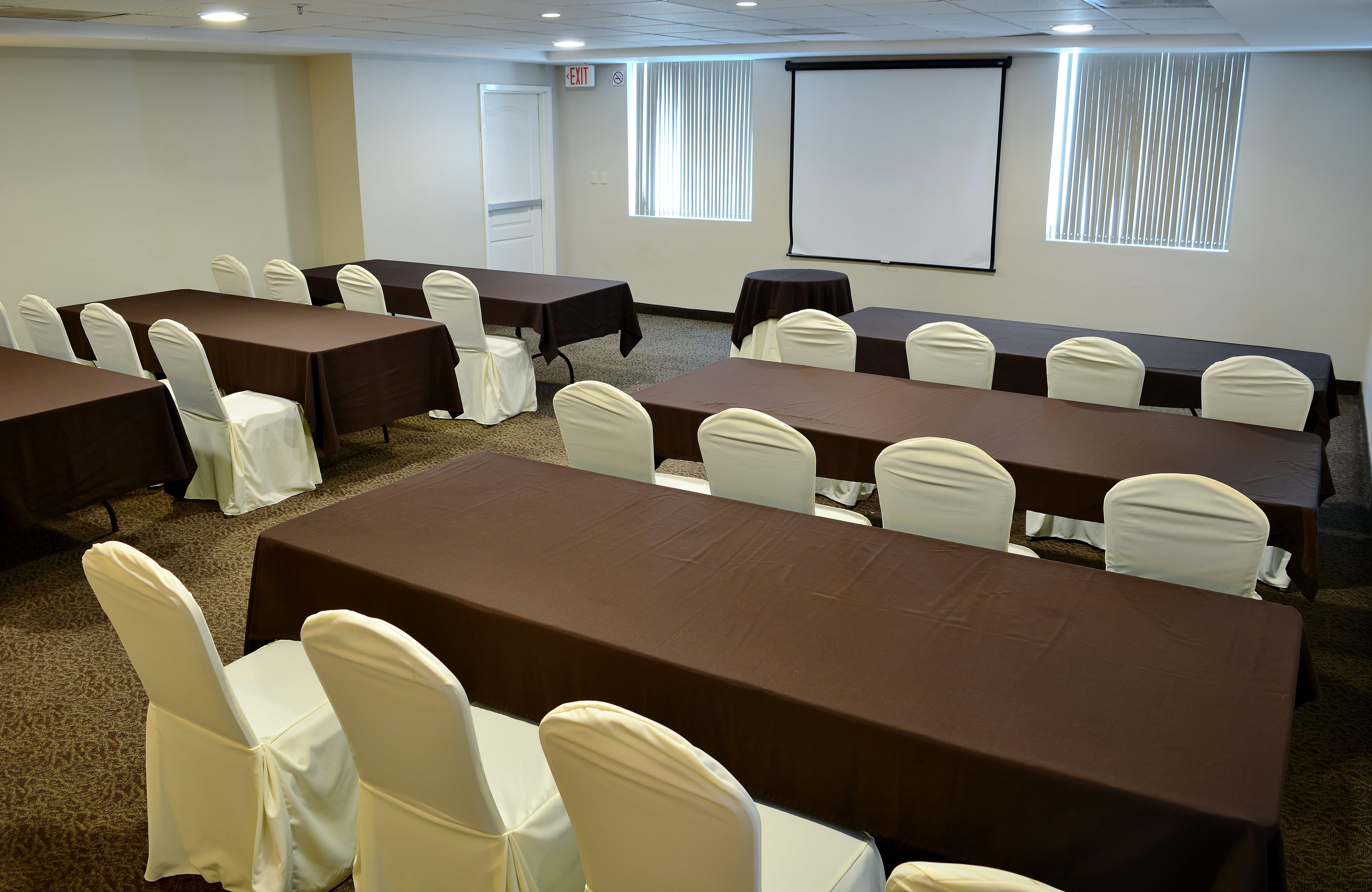 Holiday Inn Reynosa Zona Dorada Buitenkant foto
